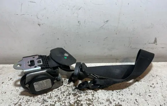 Mercedes-Benz E W211 Front seatbelt 605369000 008L000 21430