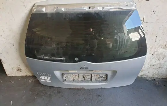 Mitsubishi Grandis Tailgate/trunk/boot lid