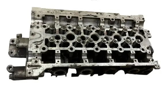 Renault Laguna II Engine head 8200005876