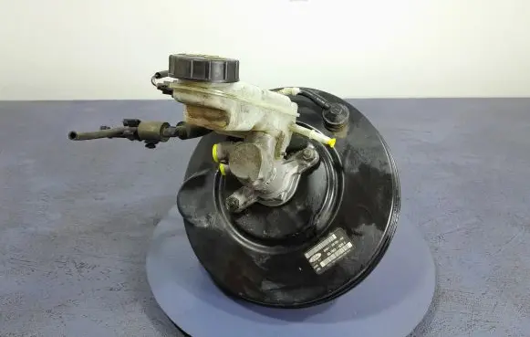 Ford Focus Brake booster DV61-2B195-AA