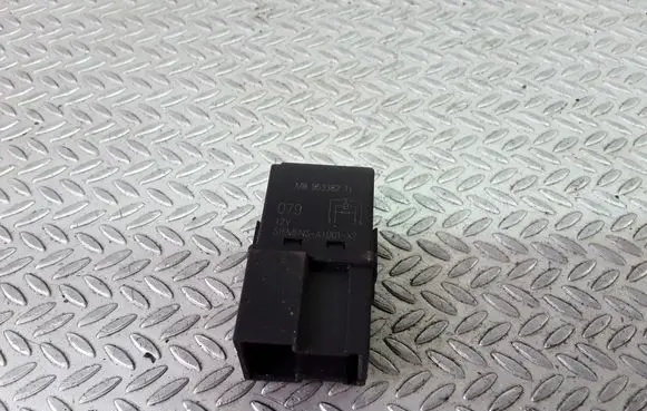 Volvo S40, V40 Other relay 9533821I A1001X7