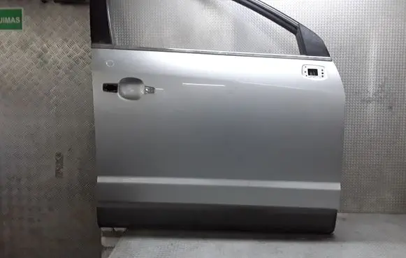 Opel Antara Front door