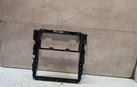 Volkswagen Touran I Radio/GPS head unit trim 1T0858005