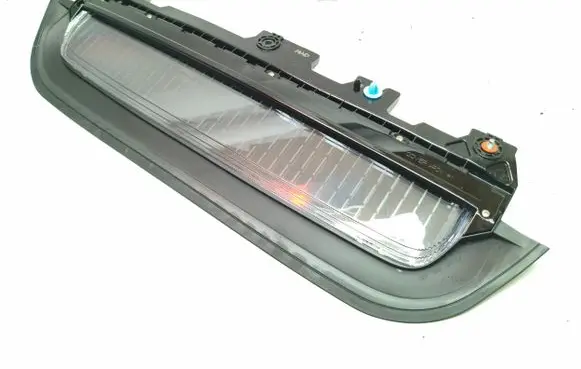 KIA Stinger Third/center stoplight 92700J5
