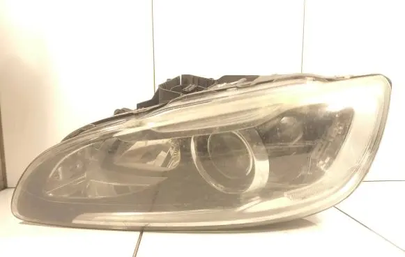 Volvo S60 Headlight/headlamp 31420110 89908436