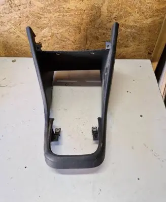 Other center console (tunnel) element