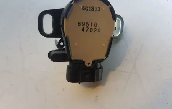 Toyota Prius (XW20) Accelerator pedal position sensor 8951047020
