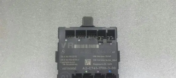Mercedes-Benz A W176 Door control unit/module A1669004402