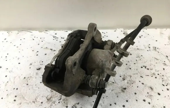 Front brake caliper