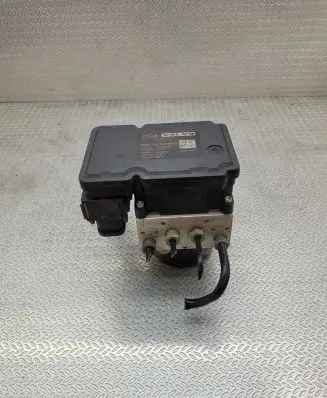 Volvo XC60 ABS Pump P31423348