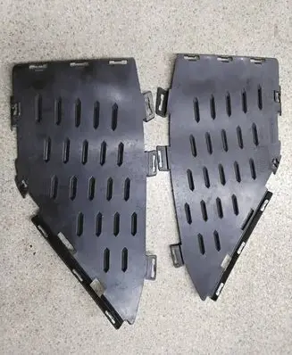 BMW 8 G14 Front bumper lower grill 8075280 8075279