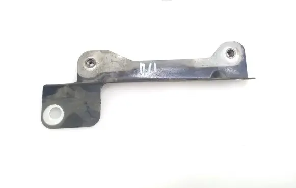 Audi A8 S8 D3 4E Fender mounting bracket 4E0810698B