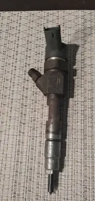 Volvo S40, V40 Fuel injector 0445110021