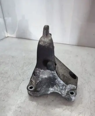 BMW X3 E83 Engine mounting bracket 3451668