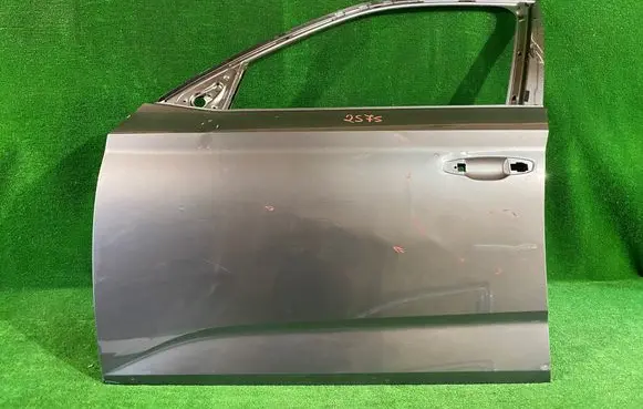 Skoda Kamiq Front door