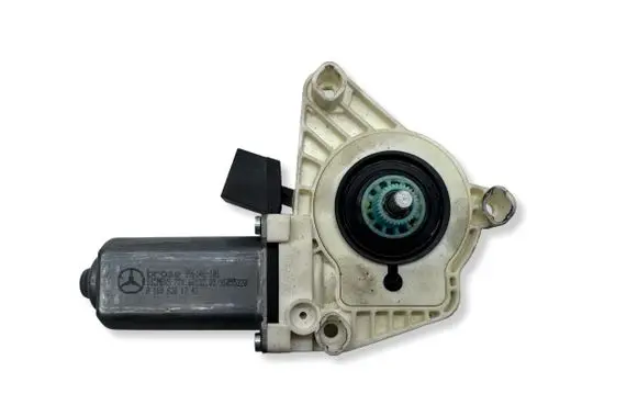 Mercedes-Benz A W169 Front door window regulator motor A1698201742 996146101 31855320