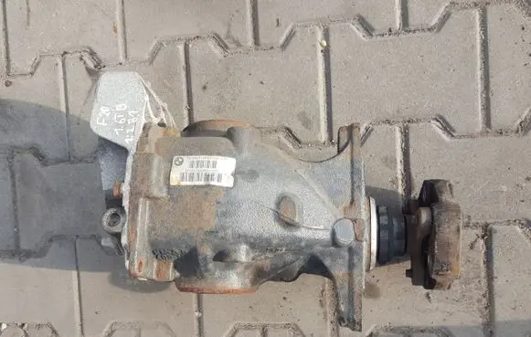 BMW 1 F20 F21 Rear differential 7616971