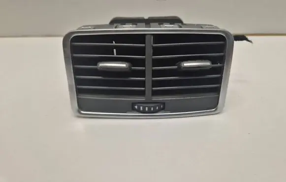 Audi A6 S6 C6 4F Rear air vent grill 4F0819203B