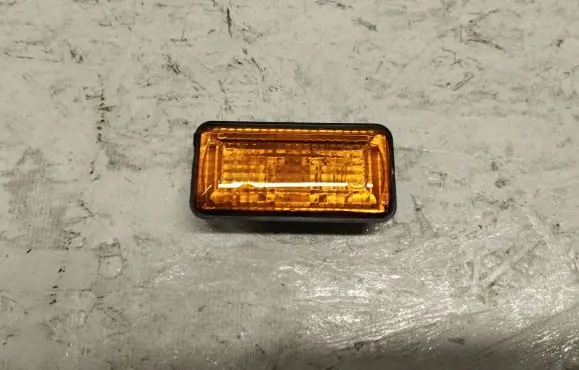 Volkswagen Golf III Front fender indicator light 1H0949117A