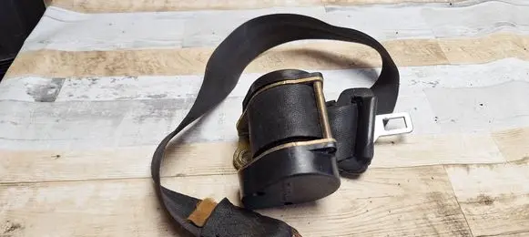 Audi 80 90 B2 Front seatbelt 959000