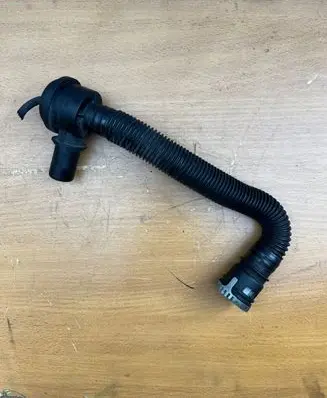 BMW 3 E92 E93 Vacuum line/pipe/hose 7556555