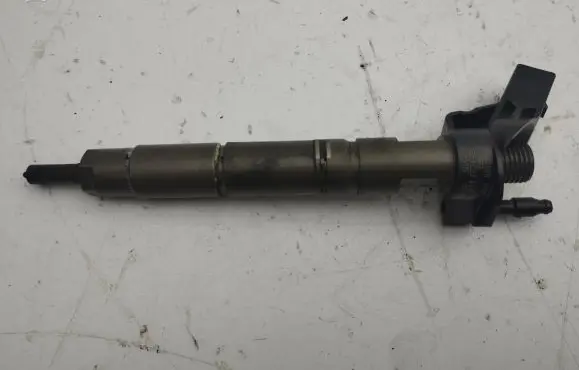 Fuel injector