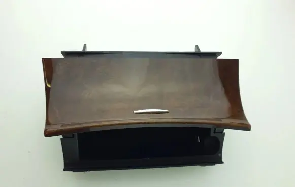 Mercedes-Benz E W211 Ashtray (front) A2116802852 KL8740