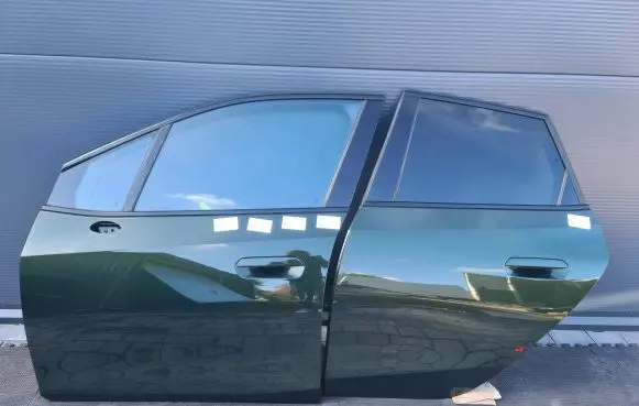 BMW 2 Active Tourer U06 Front door