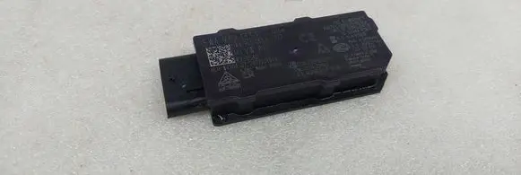 Audi A3 8Y Aerial antenna amplifier 5WA962133E 2432231914