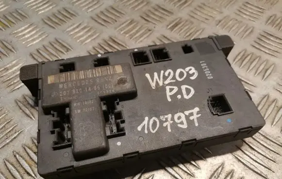 Mercedes-Benz C W203 Door control unit/module 2038201485
