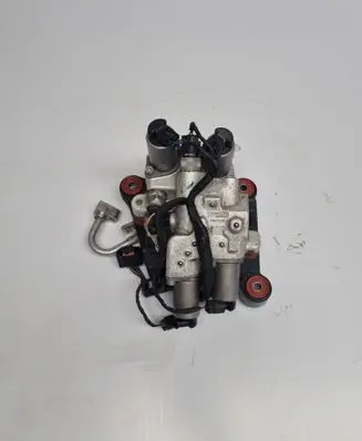 BMW 7 F01 F02 F03 F04 Air suspension compressor 10641010