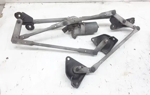 Front wiper linkage and motor
