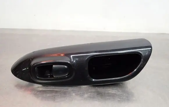 Nissan Juke I F15 Quarter vent window switch 