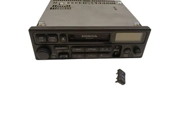 Honda Odyssey Radio/CD/DVD/GPS head unit PH1630B