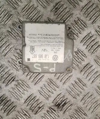 Volkswagen PASSAT B5 Airbag control unit/module 1j0909607