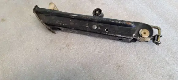 Audi 100 S4 C4 Lift Jack 4A0011031A