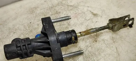 Clutch master cylinder