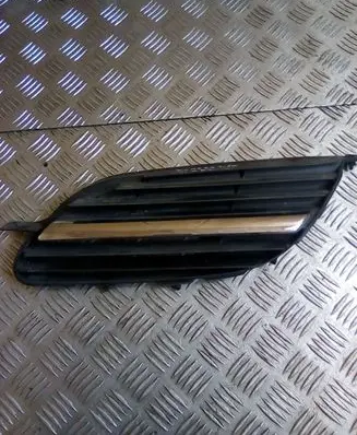Nissan Almera Tino Front grill 62317BU100