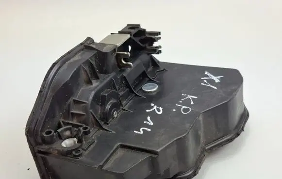 BMW 1 E81 E87 Front door lock 7229461 A053702