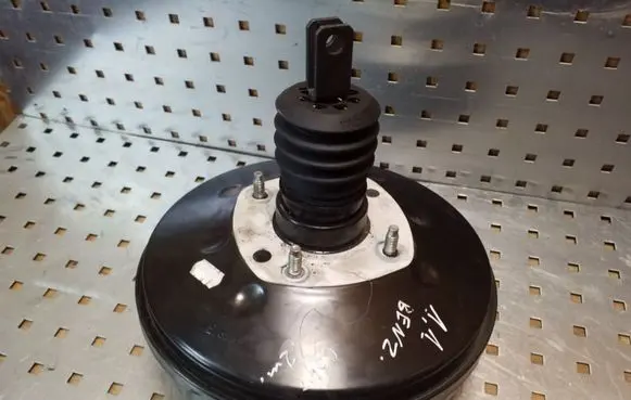 Mitsubishi Colt Brake booster P4625A305