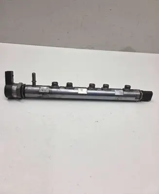 BMW 5 F10 F11 Fuel main line pipe 7809128 0445214183
