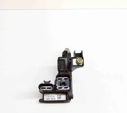 BMW M4 F82 F83 Current control relay 9296153