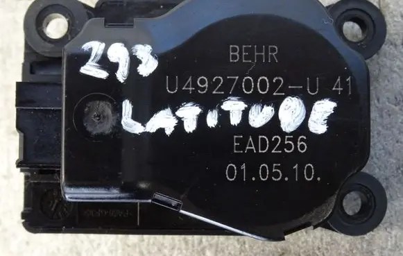 Renault Latitude (L70) A/C air flow flap actuator/motor U4927002-U 41