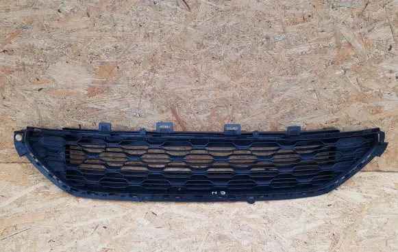 Citroen C3 Front bumper upper radiator grill 9803502677
