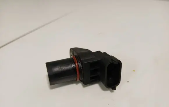 Mercedes-Benz ML W164 Camshaft position sensor A0051531328 047T06 1377