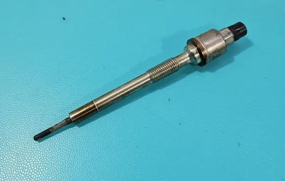 Opel Astra J Glow plug 55568366 IMPRK1587317