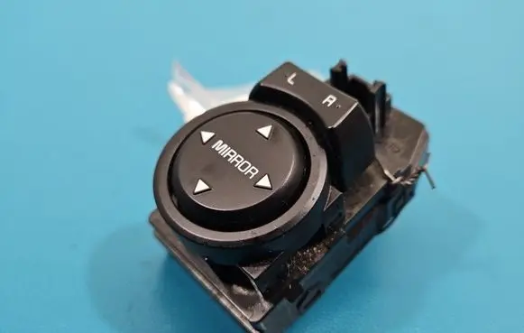 KIA Picanto Electric window control switch 299181677 IMPRK1540715