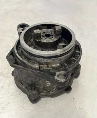 BMW 3 E46 Vacuum pump 96110885