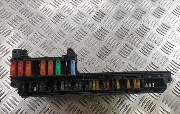 BMW 5 E60 E61 Fuse box set 6957330
