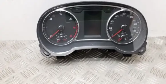 Audi A1 Speedometer (instrument cluster) 8X0920980D